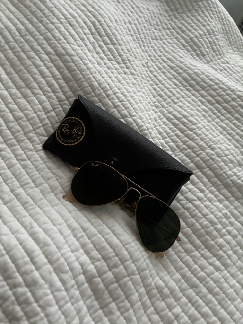 Ray-Ban Aviator Sunglasses in Gold
